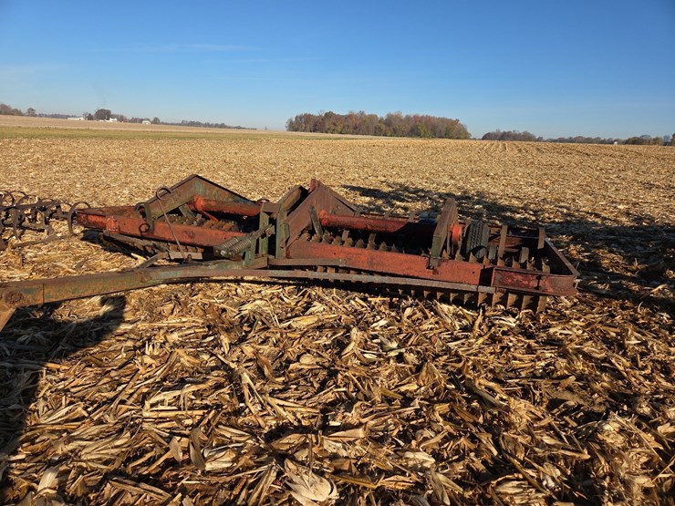 13'6"-brillion-cultimulcher-image-1