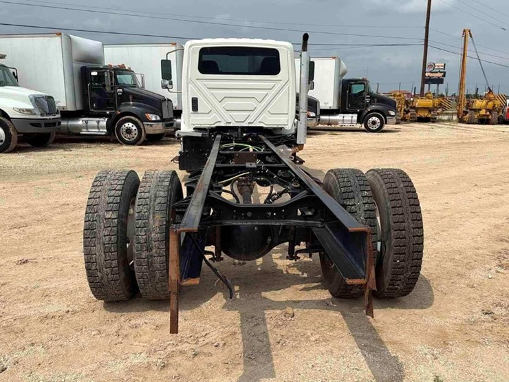 2020-international-mv607-image-5