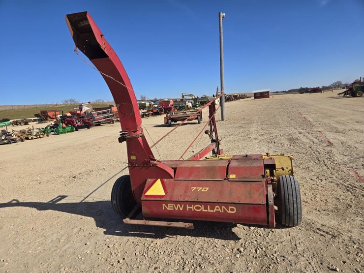 new-holland-770-image-7