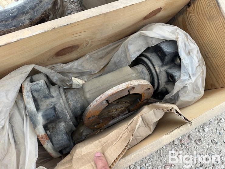 john-deere-9000t-mid-roller-assembly-spindle-&-wheels-image-11