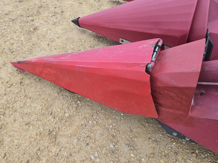 2013-case-ih-2208-image-3