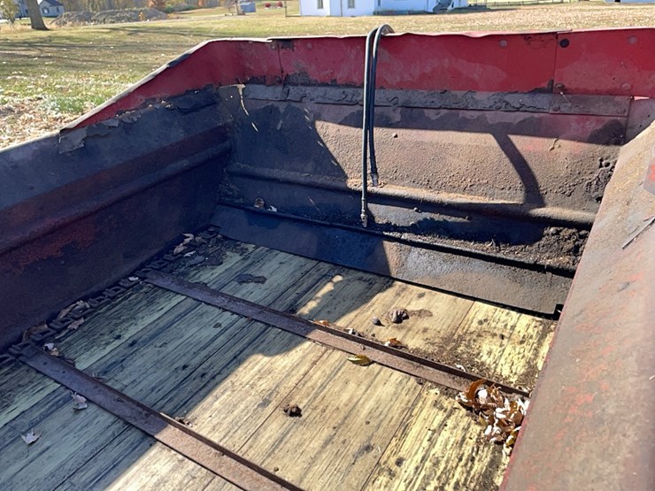 new-holland-514-image-17