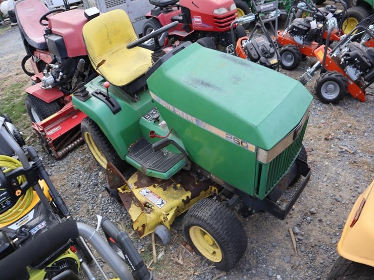 john-deere-260-image-1