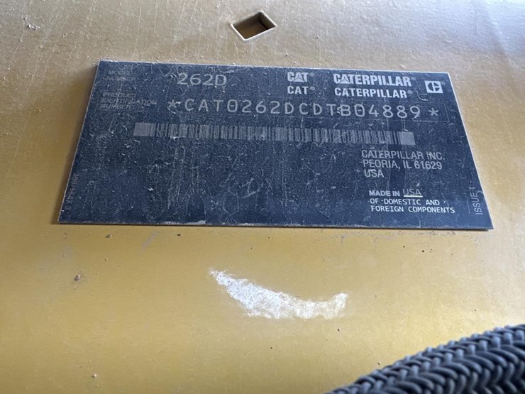 2016-caterpillar-262d-image-47