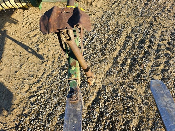 john-deere-14t-image-10