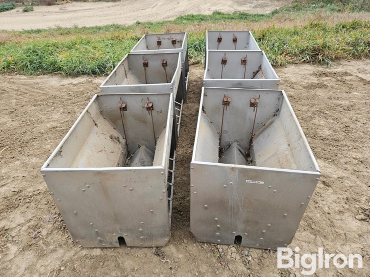 big-husky-stainless-steel-nursery-feeders-image-2