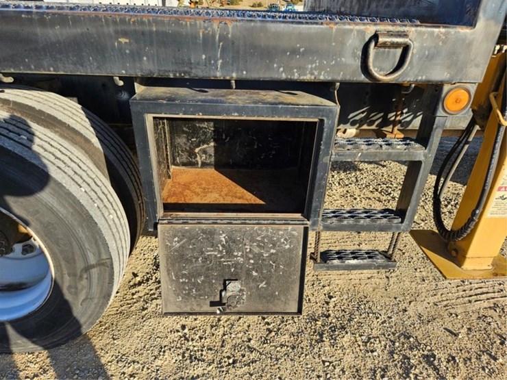 1997-imt-5200-image-33