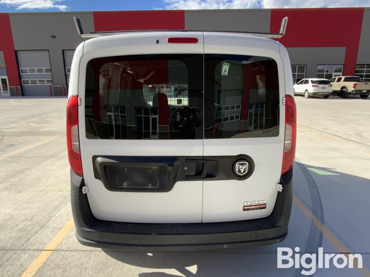 2017-ram-promaster-city-image-6