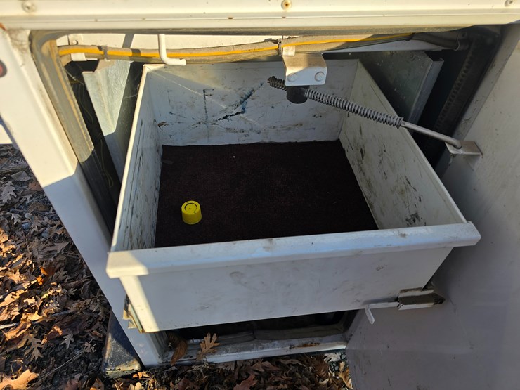 #22404-•-dakota-bodies,-inc-service-bed-image-31