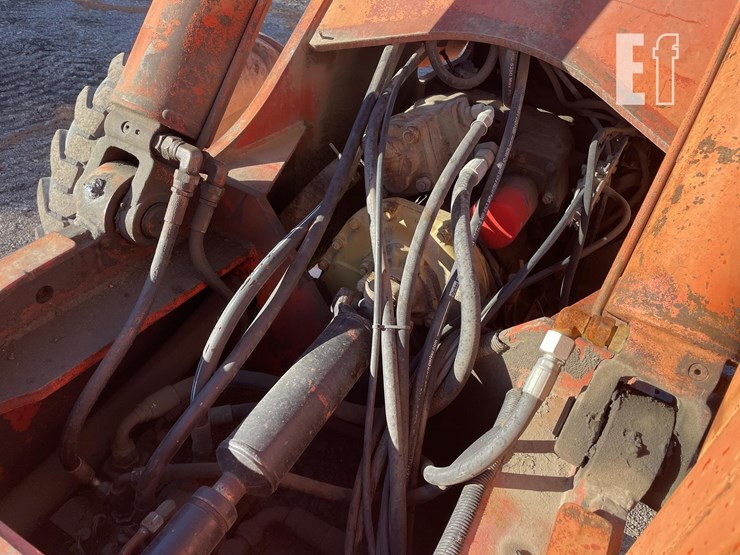 sky-trak-6036-image-15