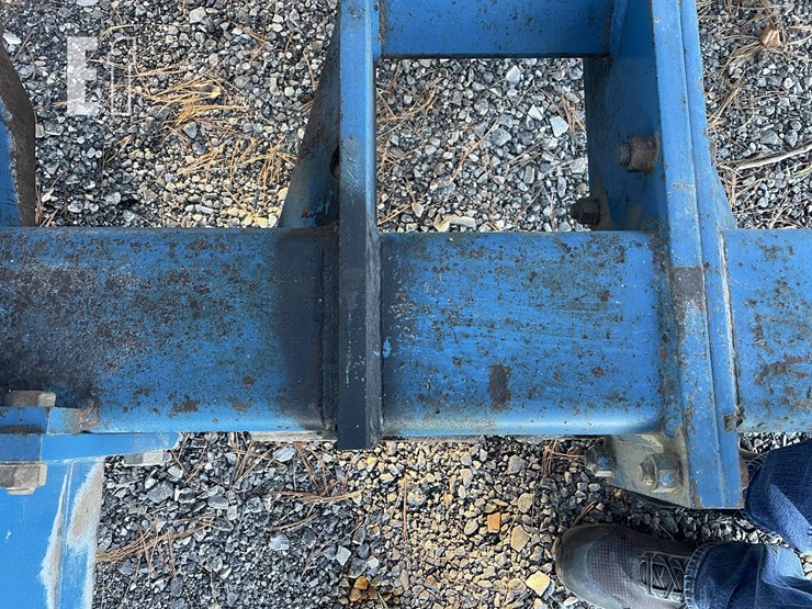 1997-kinze-2600-image-35