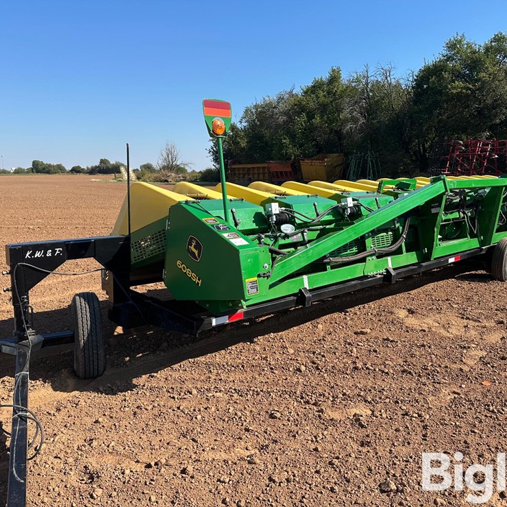 2018 JOHN DEERE 608SH