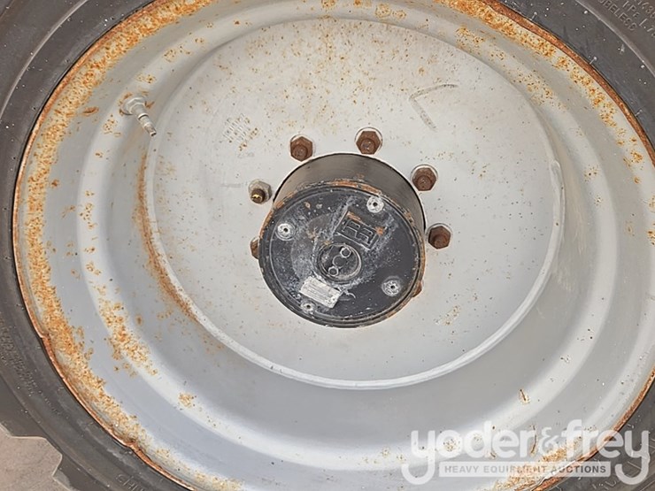 2015-jlg-600aj-image-32