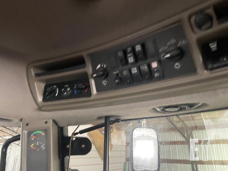 case-ih-steiger-500-quadtrac-image-41