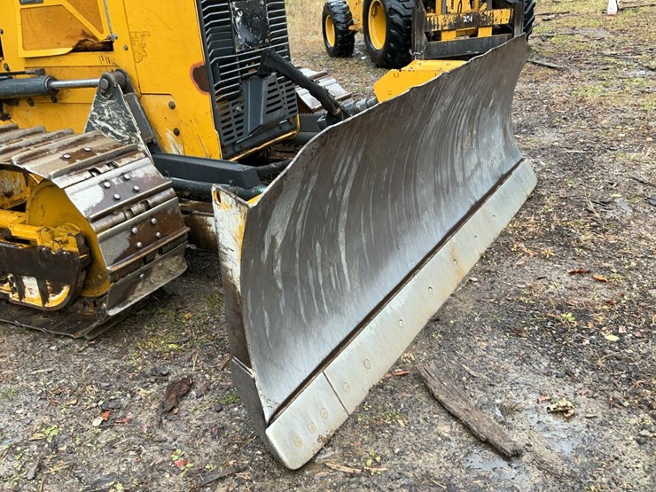 2016-deere-550k-lgp-image-54