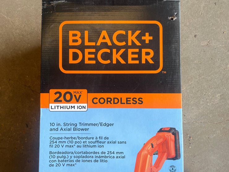 #2-•-black-and-decker-trimmer-and-blower-combo-image-3