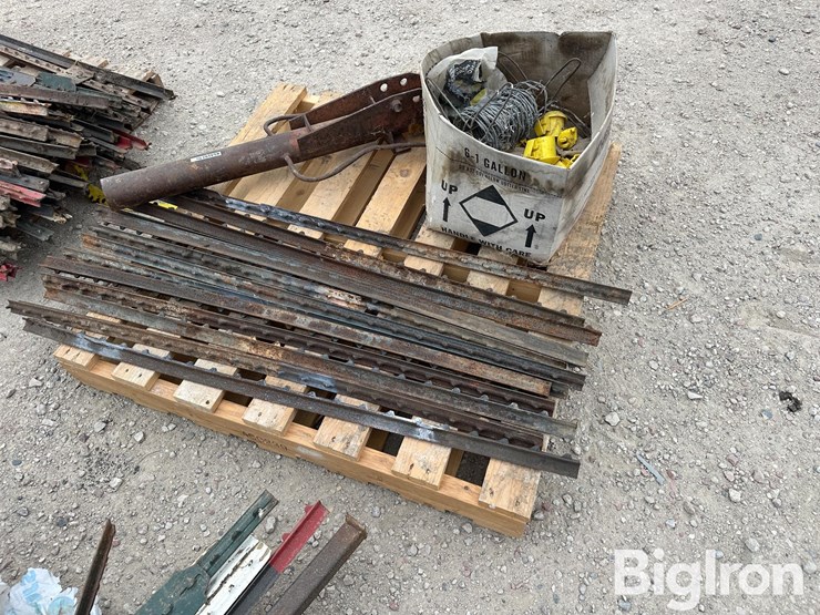 fencing-materials-assortment-image-19