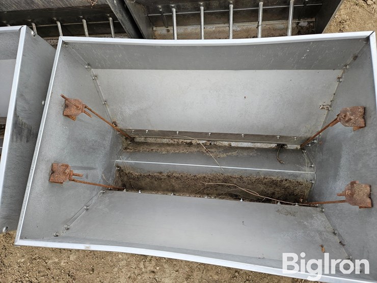 big-husky-stainless-steel-nursery-feeders-image-10