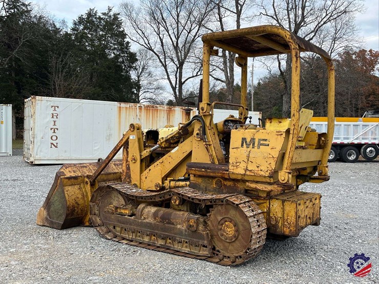 massey-ferguson-300-image-3