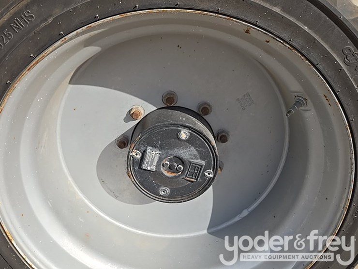 2015-jlg-600aj-image-46