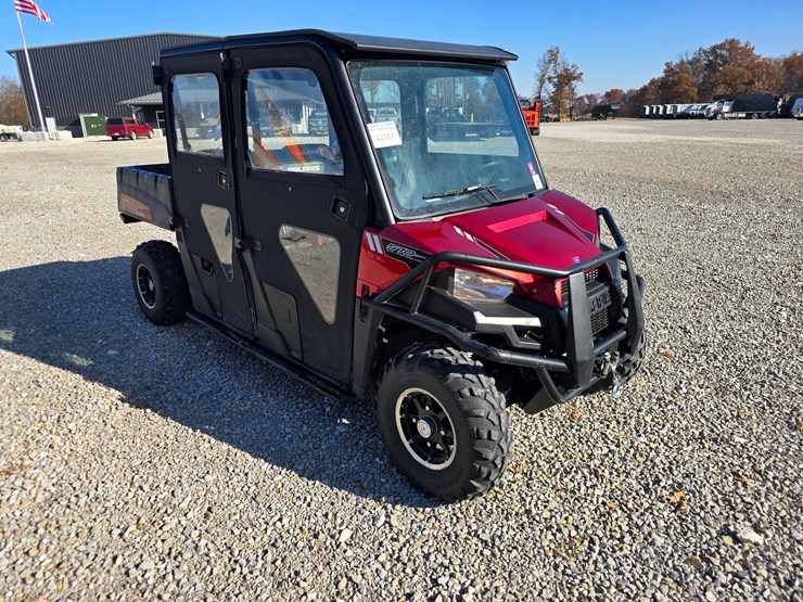 2015-polaris-ranger-crew-image-25