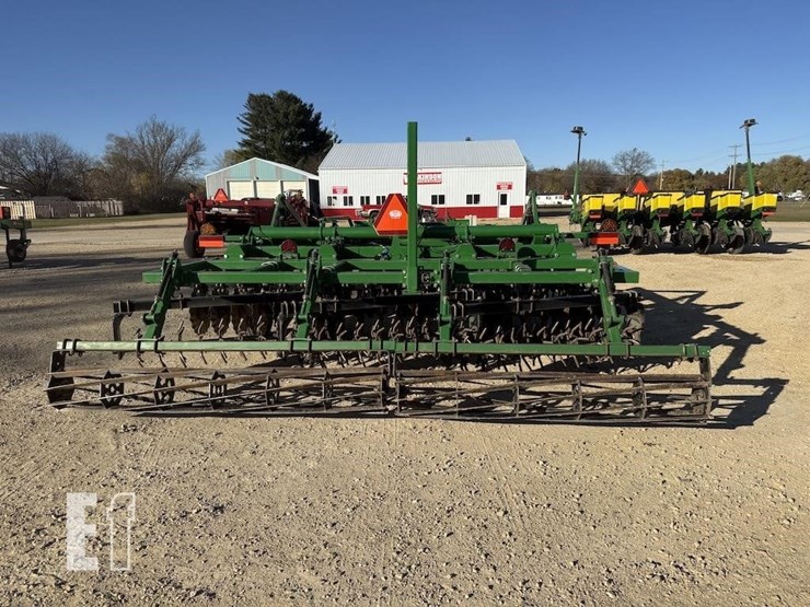 great-plains-1200tm-image-6