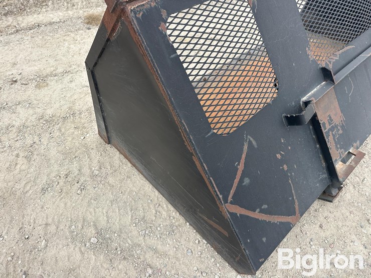 skid-steer-quick-attach-snow-bucket-image-16