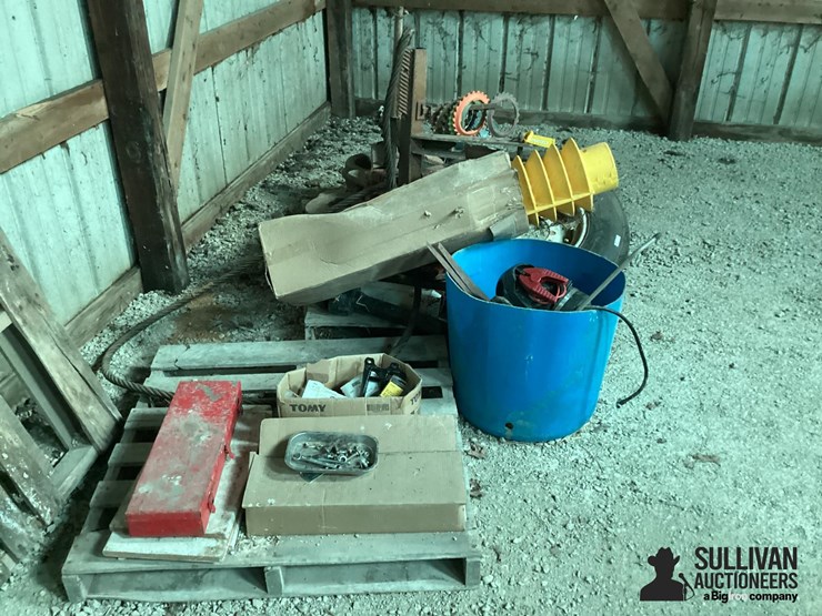 one-row-planter,-tire-&-parts-image-3