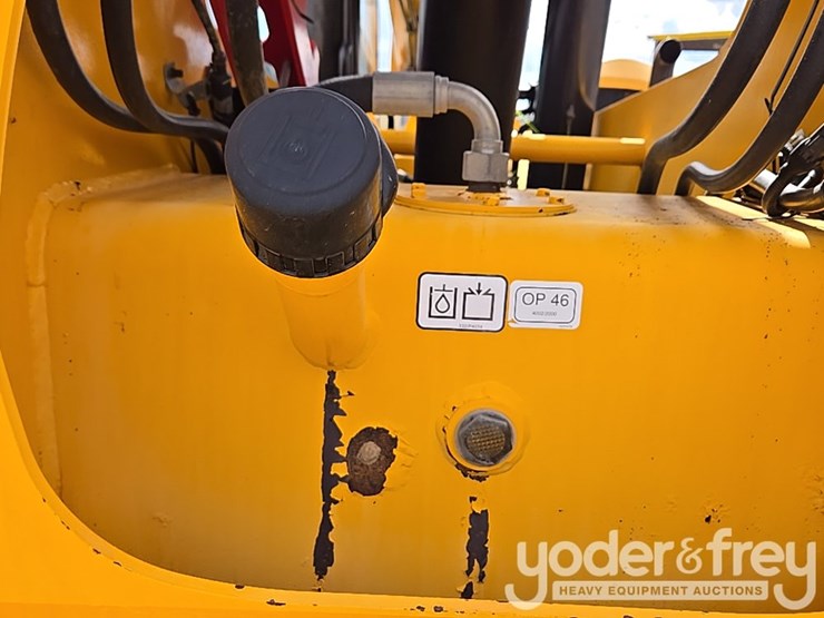 2017-jcb-510-56-image-68