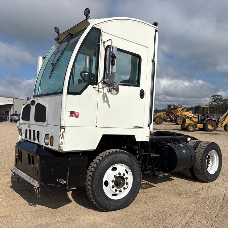 #16204 • 2016 AUTOCAR ACTT42