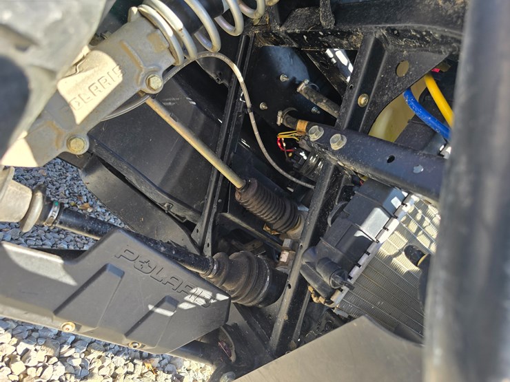 2015-polaris-ranger-crew-image-31