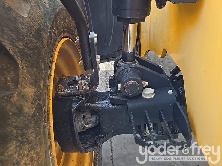 2017-jcb-510-56-image-60