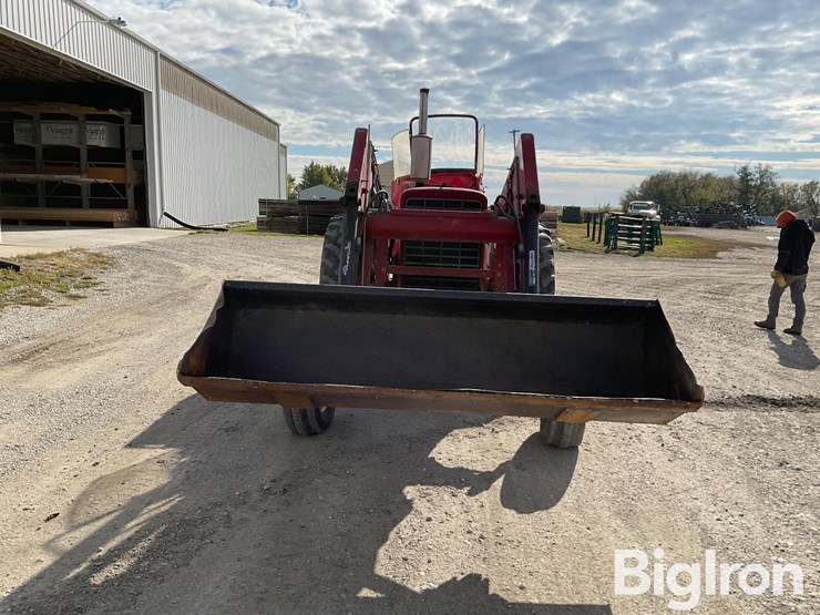 1968-international-656-image-2