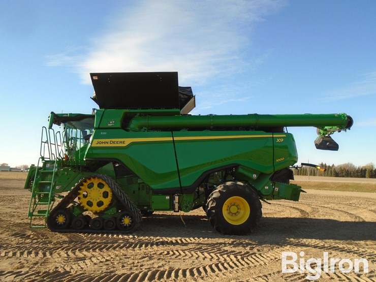 2022-john-deere-x9-1000-image-8