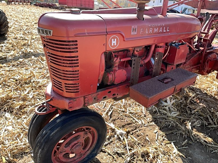 ih-farmall-h-tractor-image-38