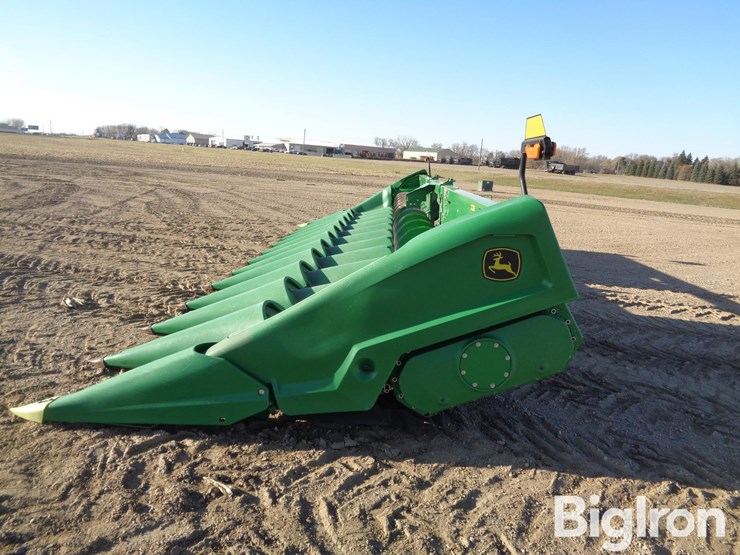 2023-john-deere-c12r-image-8