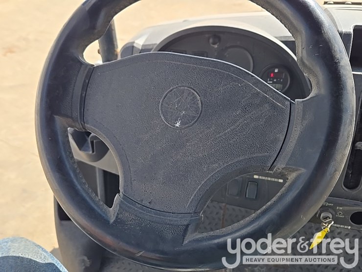 2019-club-car-carryall-1700-image-63