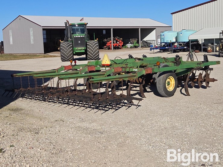 john-deere-714-image-5