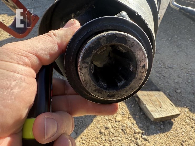 bush-hog-2810-image-11