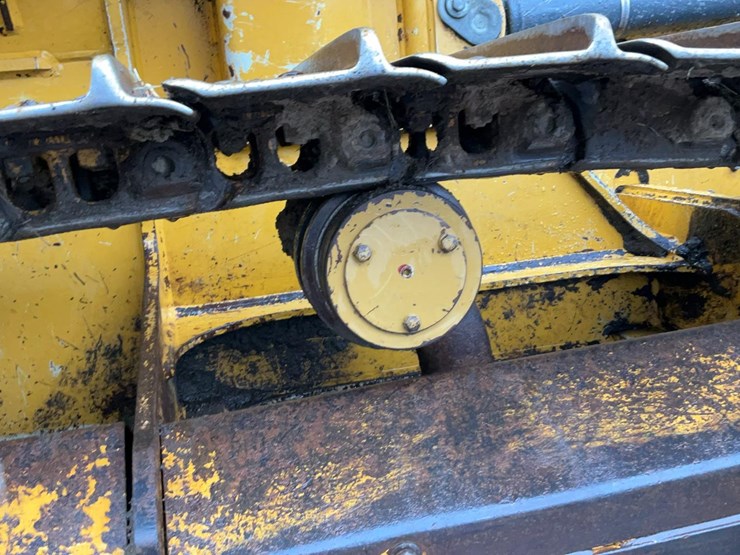 2016-deere-550k-lgp-image-44