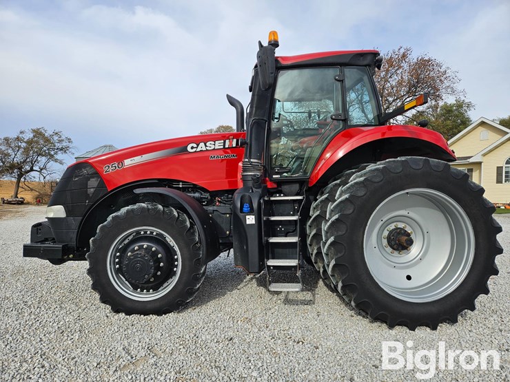 2015-case-ih-magnum-250-image-8