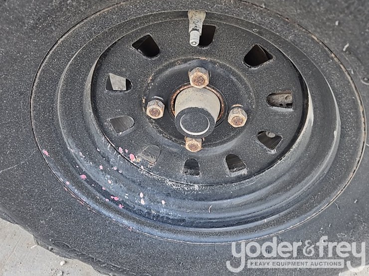 2020-club-car-carryall-1700-image-27