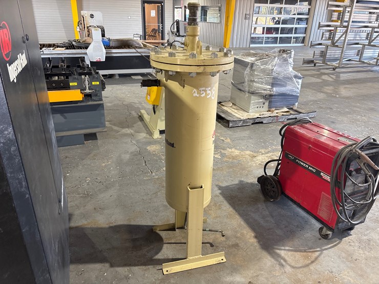 #2758-•-ingersoll-rand-nlm-500-seperater-image-2