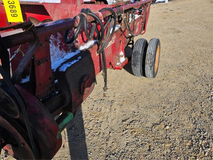 international-37-image-13