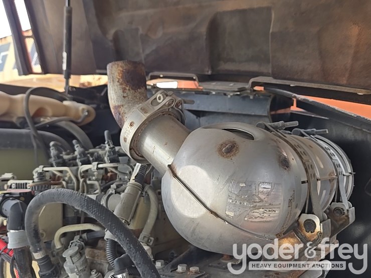 2015-jlg-600aj-image-99