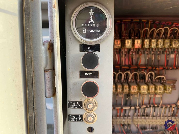 1999-skyjack-sj8841-/-41’-scissor-lift-image-31