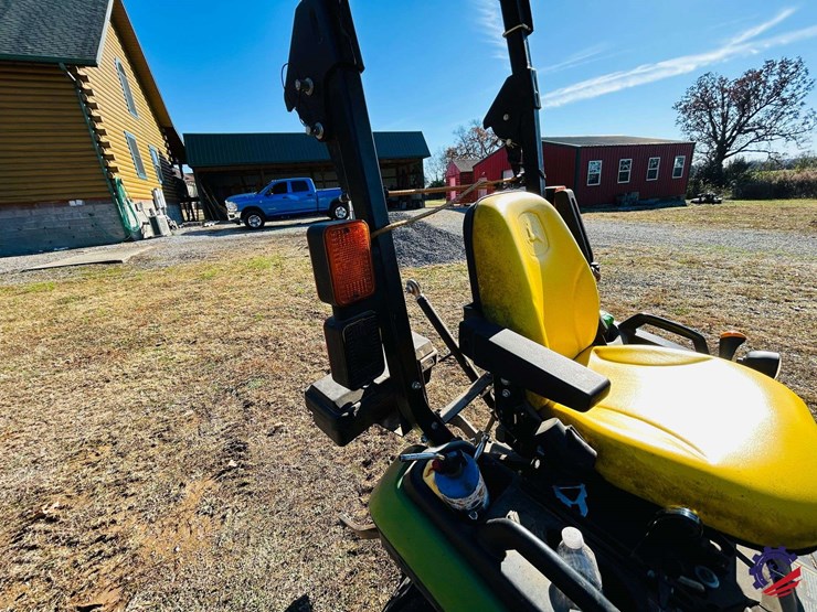 2016-john-deere-1025r-image-36