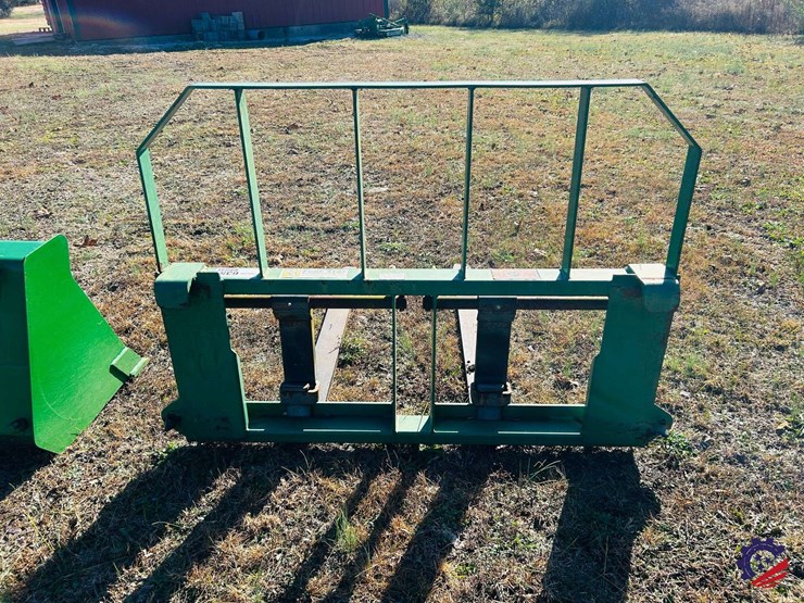 2016-john-deere-1025r-image-144