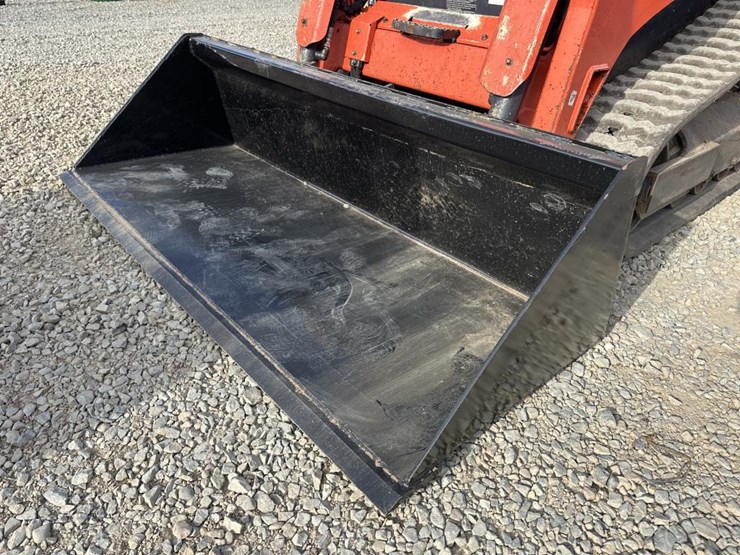 kubota-svl75-2-image-9