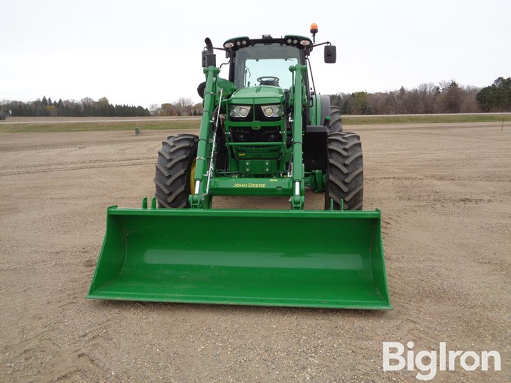 2023-john-deere-6155m-image-10